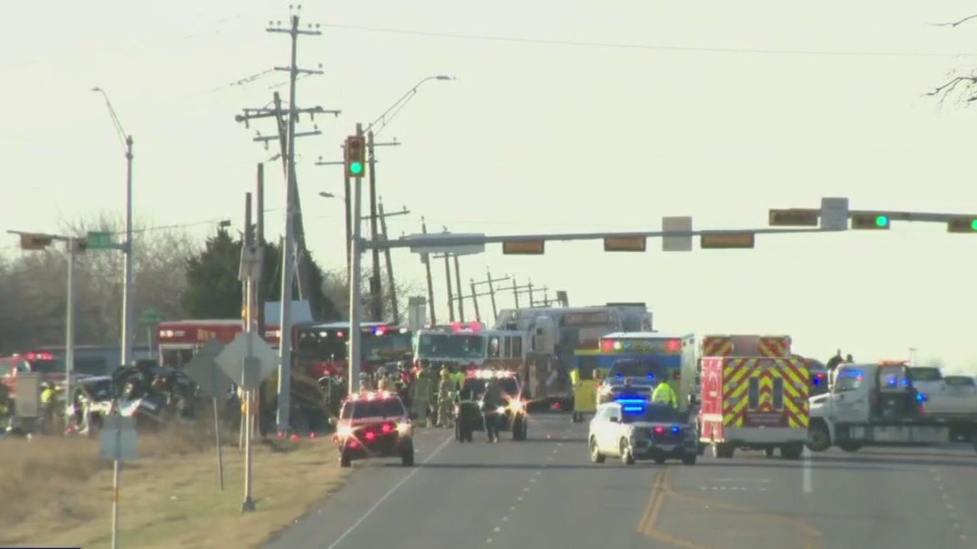 Crash on 183 kills 1, injures 3